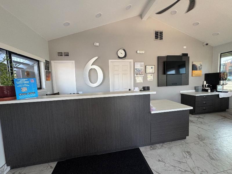 Motel 6 Willows image