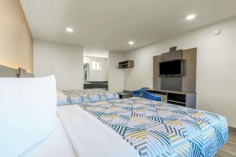 Motel 6 Willows image
