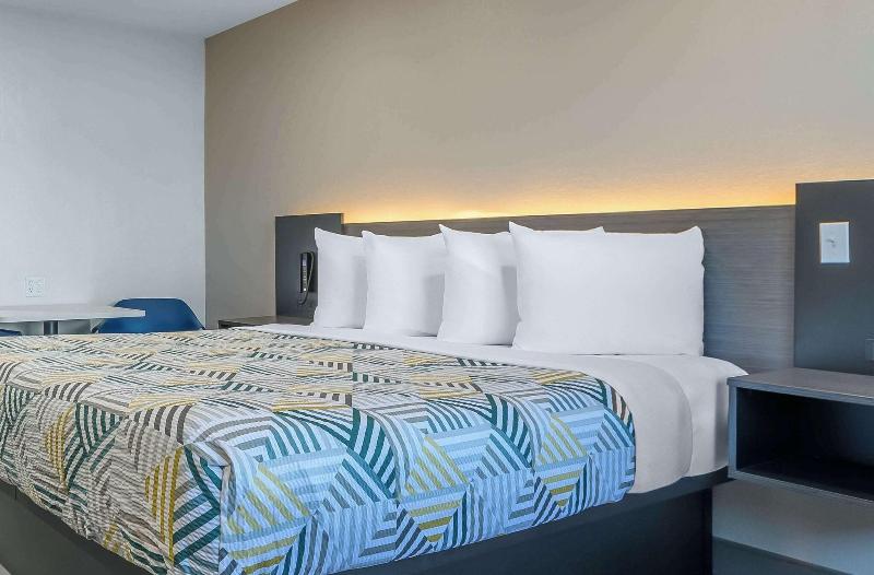 Motel 6 Willows image