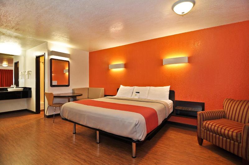 Motel 6 Willows image