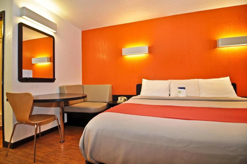 Motel 6 Willows image