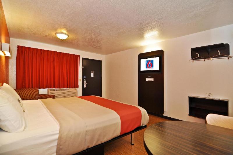 Motel 6 Willows image