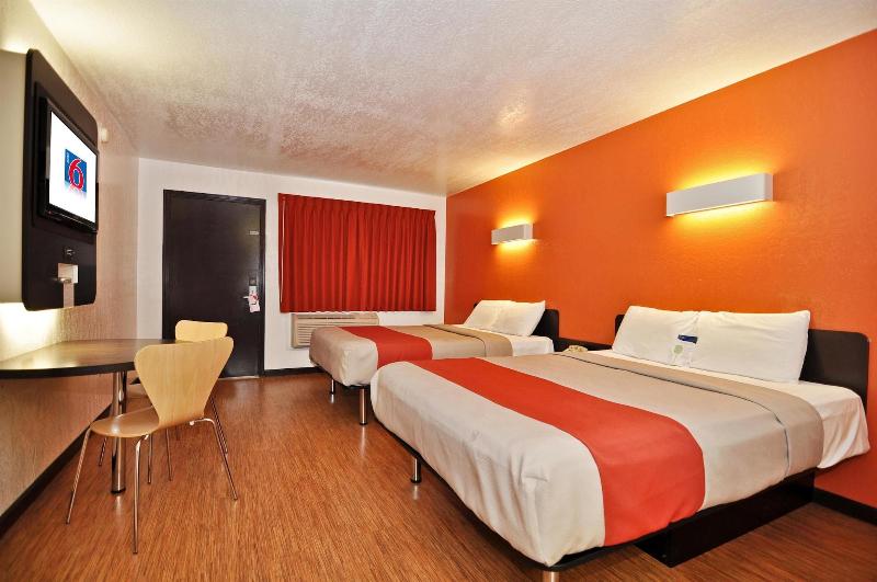 Motel 6 Willows image