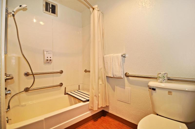 Motel 6 Willows image