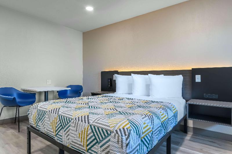 Motel 6 Willows image