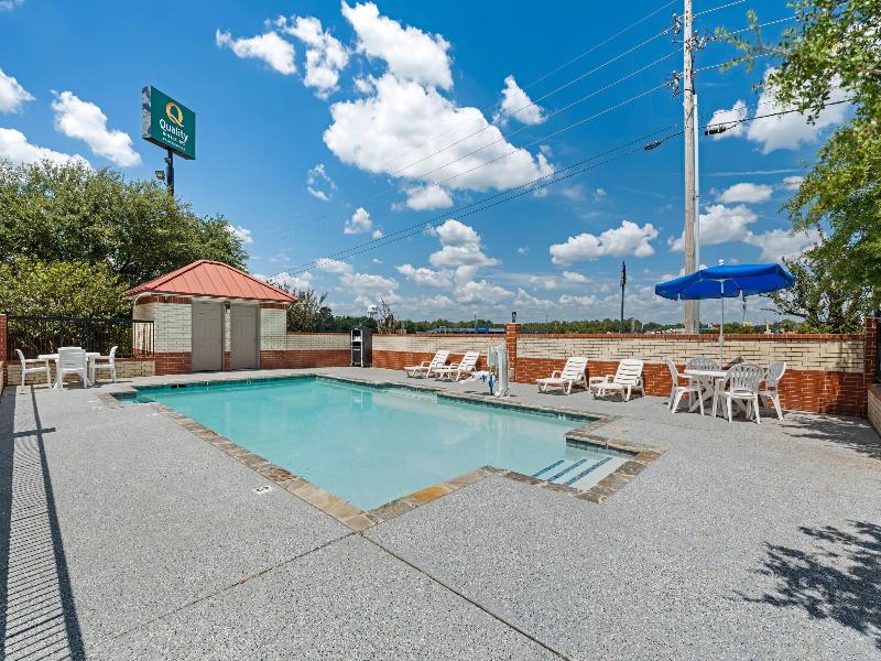 Quality Inn & Suites New Boston - Texarkana West image