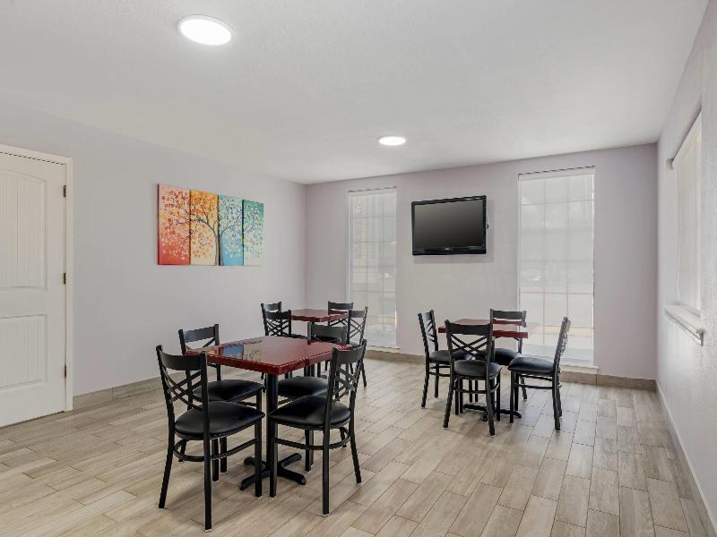 Quality Inn & Suites New Boston - Texarkana West image 2