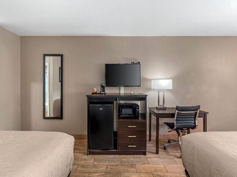 Quality Inn & Suites New Boston - Texarkana West image