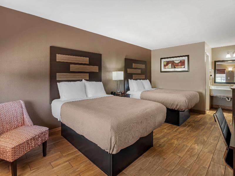 Quality Inn & Suites New Boston - Texarkana West image