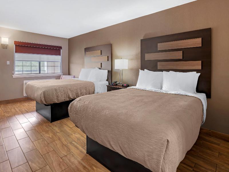 Quality Inn & Suites New Boston - Texarkana West image
