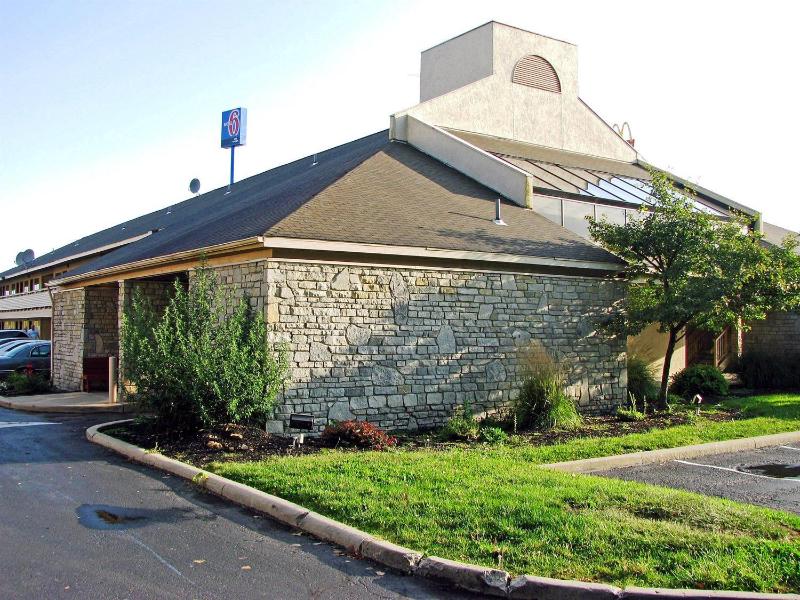 Motel 6 Dayton Englewood — general view
