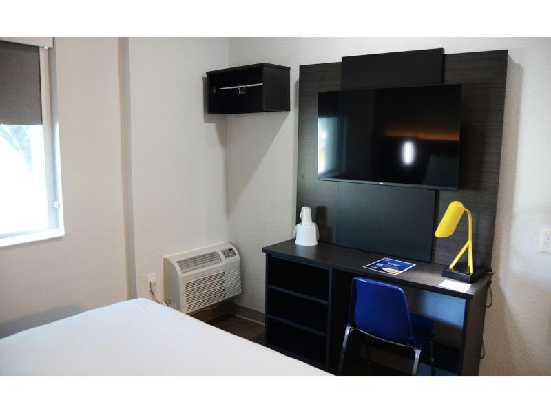 Motel 6-West Des Moines, IA GA image