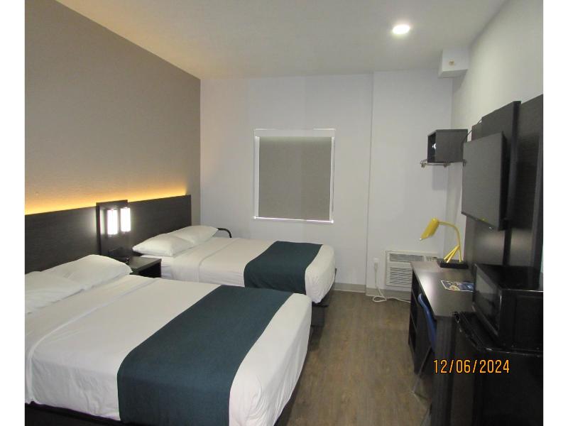 Motel 6-West Des Moines, IA GA image