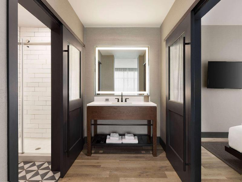 Origin Red Rocks - a Wyndham Hotel image