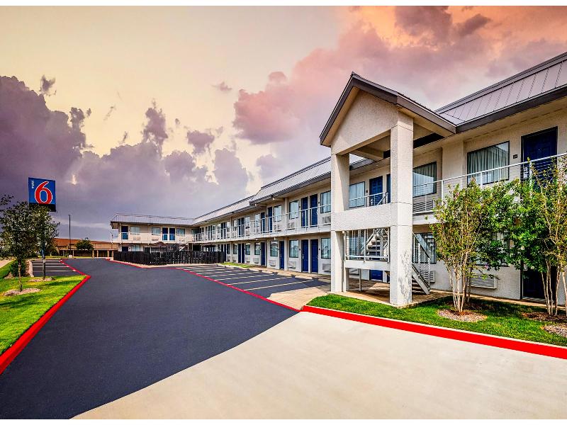 Motel 6-Euless, TX - Dallas GA image