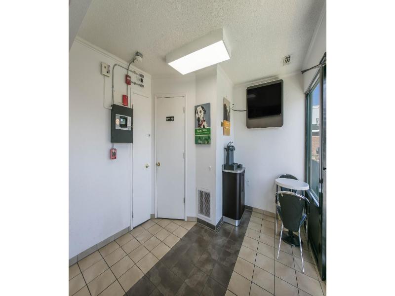 Motel 6 Dothan, AL
