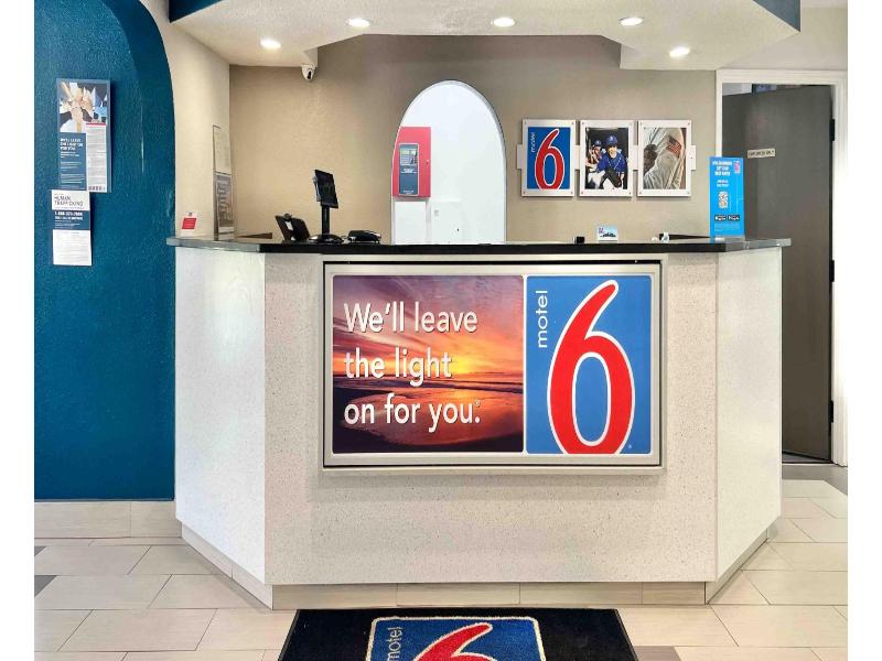 Motel 6 Simpsonville, Sc - Greenville image