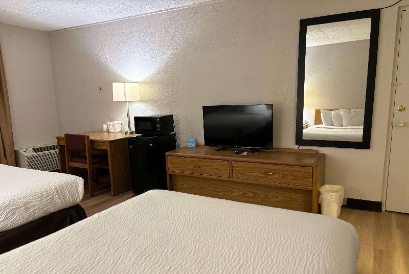 Days Inn by Wyndham Williamsport image