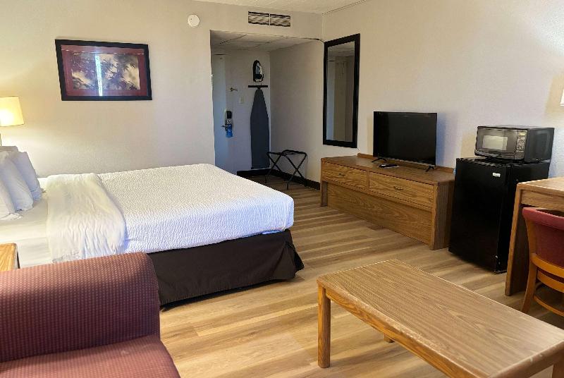 Days Inn by Wyndham Williamsport image