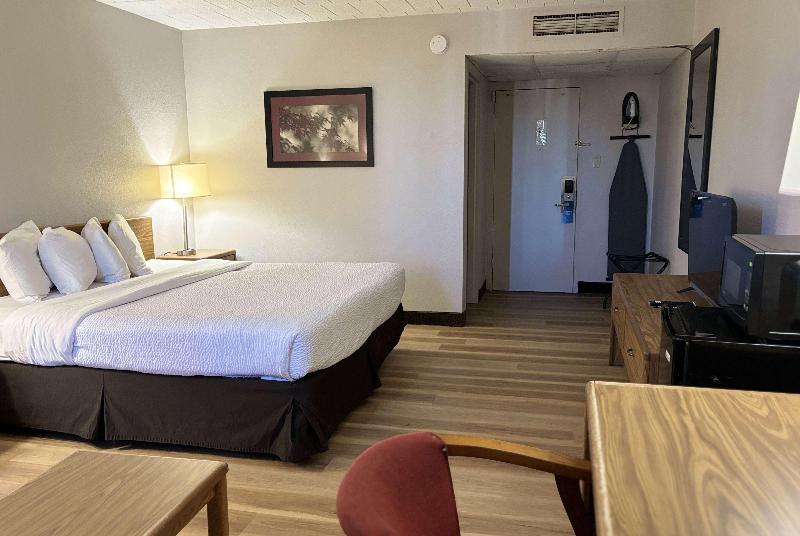 Days Inn by Wyndham Williamsport image