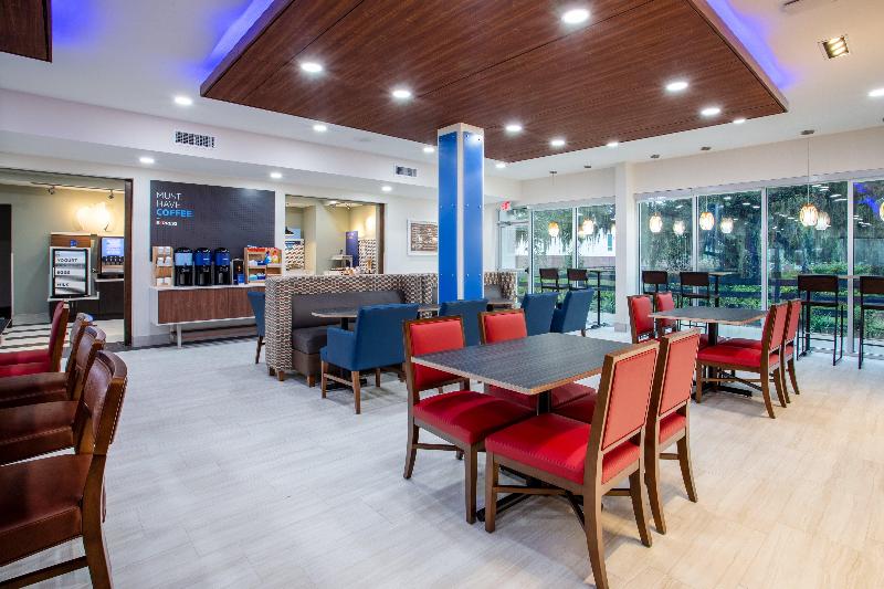 Holiday Inn Express & Suites Deland South image