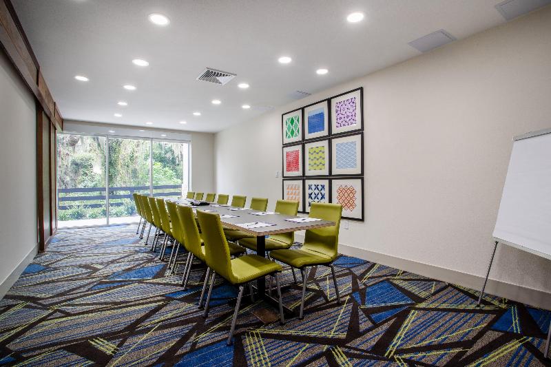 Holiday Inn Express & Suites Deland South image