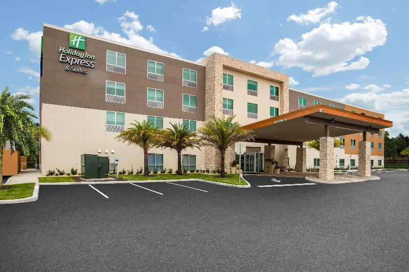 Holiday Inn Express & Suites Deland South image