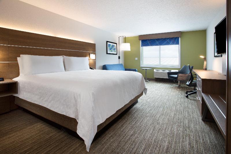 Holiday Inn Express & Suites Deland South image