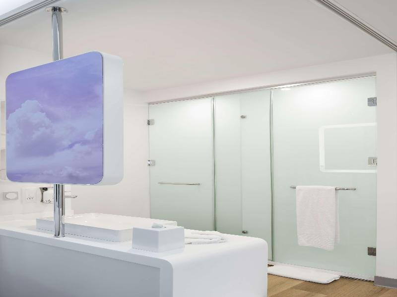 Yotelair Istanbul Airport Airside  Duty Free image