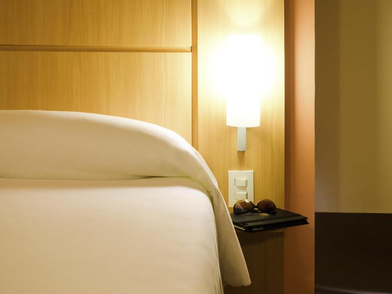 ibis Recife Boa Viagem image