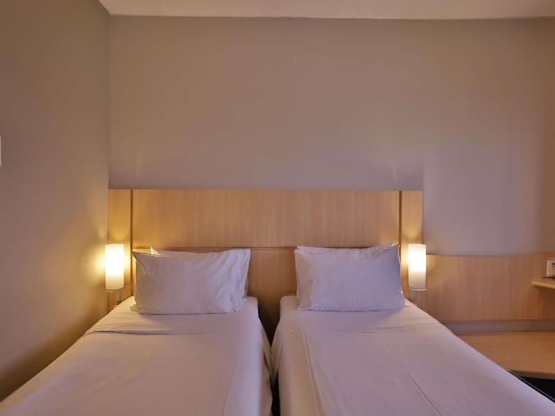 ibis Recife Boa Viagem image
