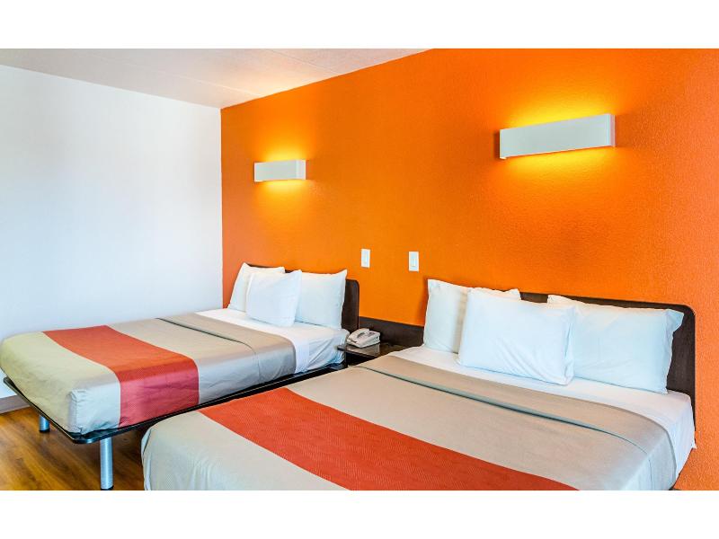 Motel 6 Cleveland, TX GA image