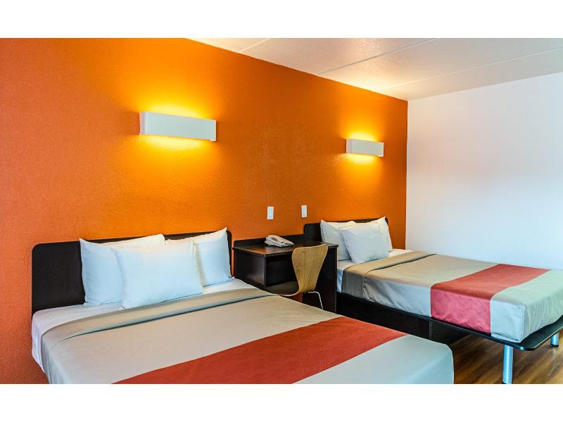 Motel 6 Cleveland, TX GA image