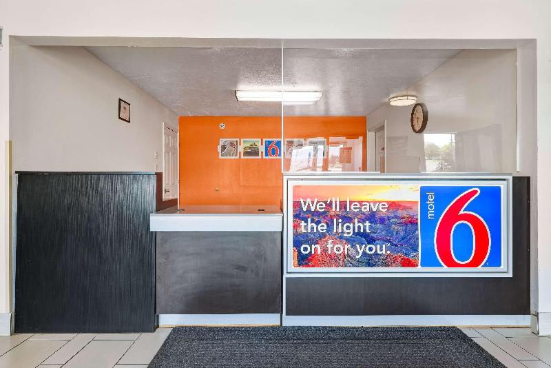 Motel 6 Beaver image