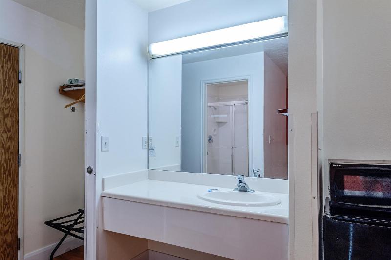 Motel 6 Beaver image