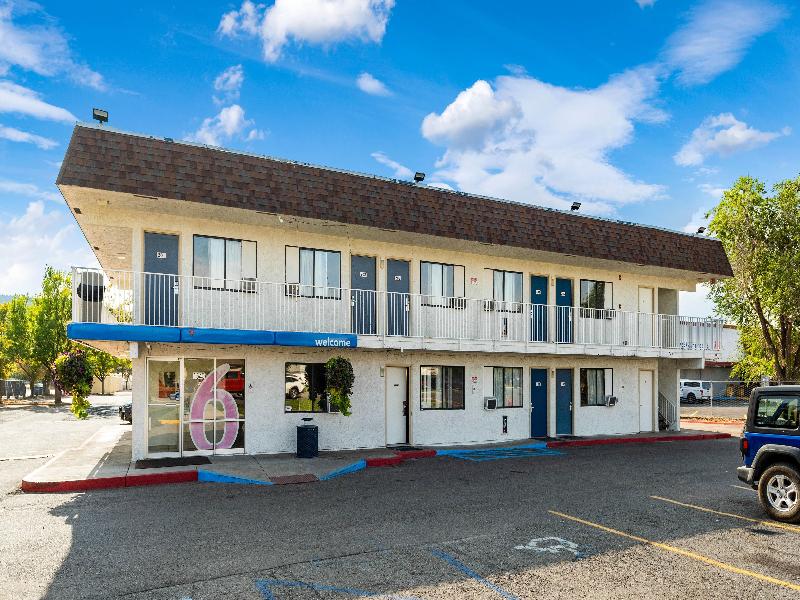 Motel 6 Kalispell image