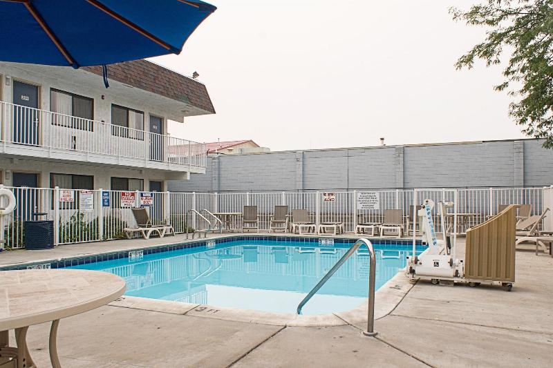 Motel 6 Kalispell image