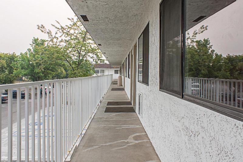 Motel 6 Kalispell image
