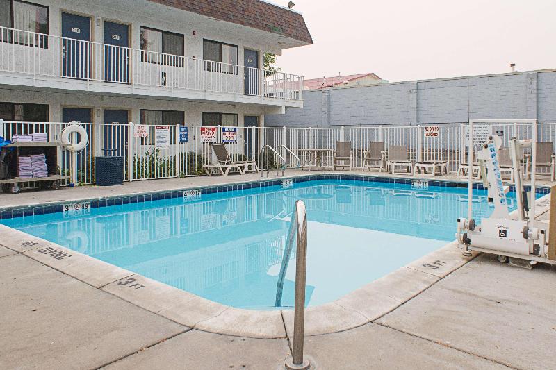 Motel 6 Kalispell image
