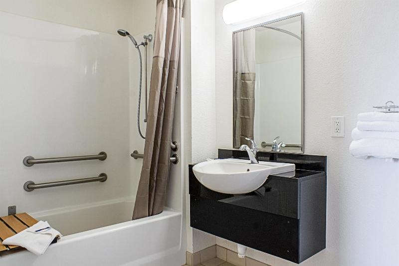 Motel 6 Kalispell image