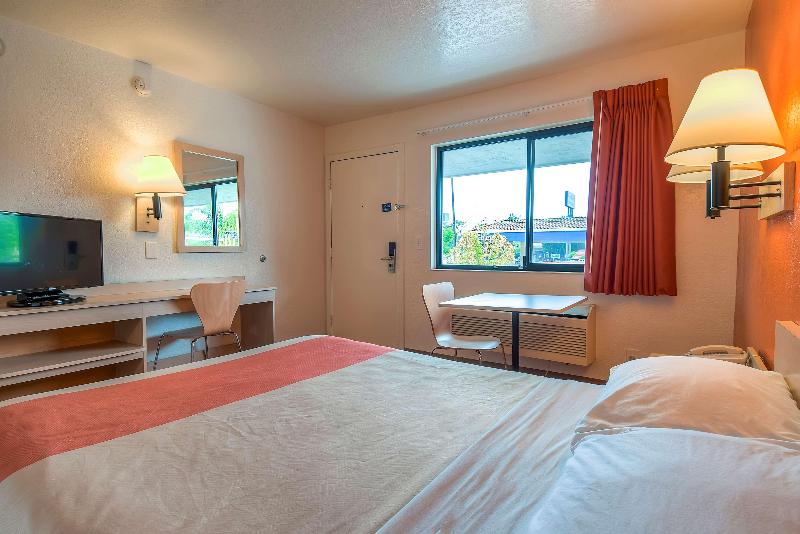 Motel 6 Los Angeles El Monte image