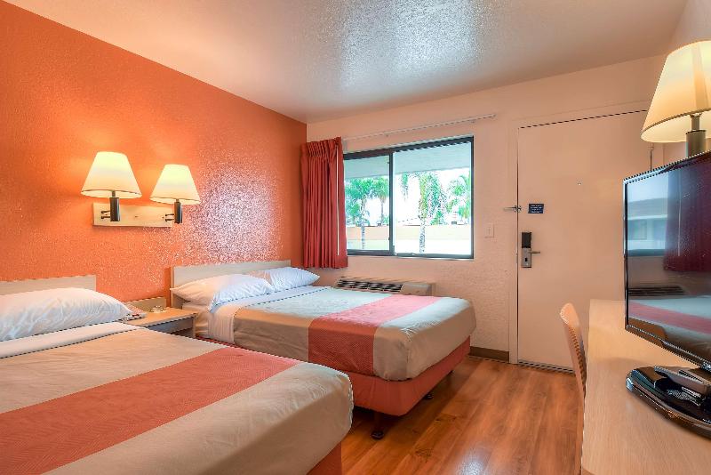 Motel 6 Los Angeles El Monte image