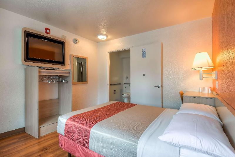 Motel 6 Los Angeles El Monte image