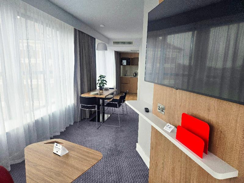 Holiday Inn Express Derry - Londonderry image