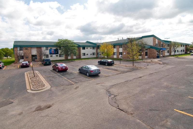 Motel 6 Minneapolis South Lakeville image