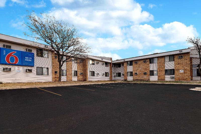 Motel 6 Minneapolis South Lakeville image