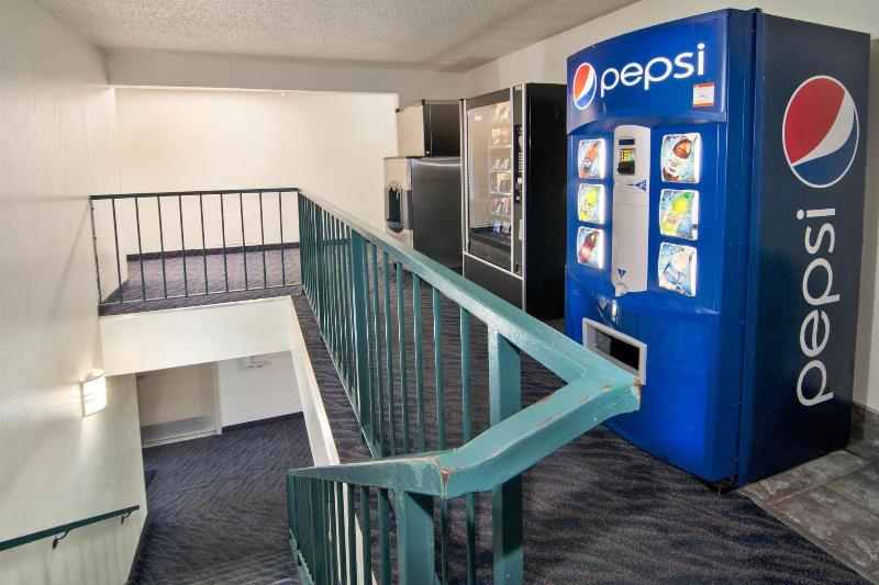 Motel 6 Minneapolis South Lakeville image