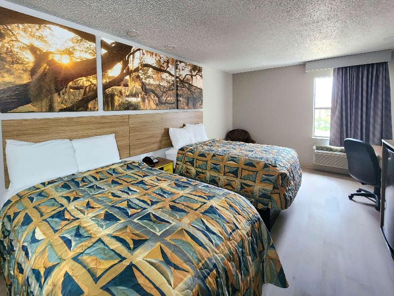 Days Inn By Wyndham Lafayette image