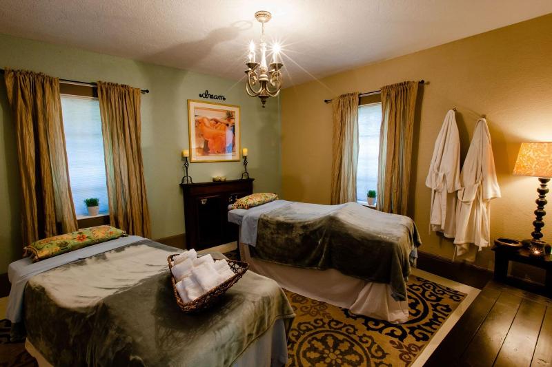 Strawberry Valley Inn image
