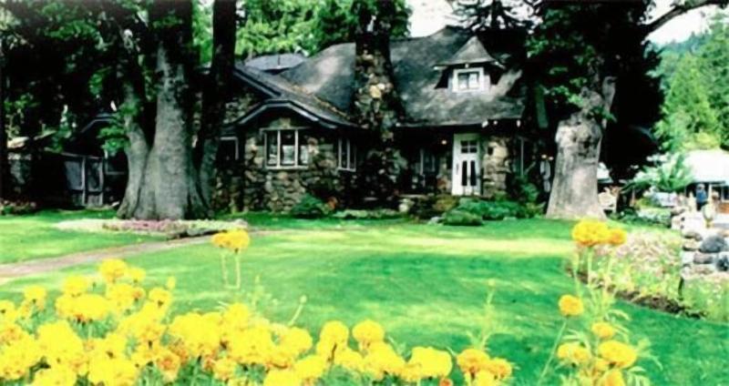 Strawberry Valley Inn image